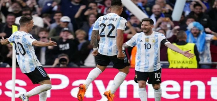 Argentina golea a Italia en la finalíssima 3-0