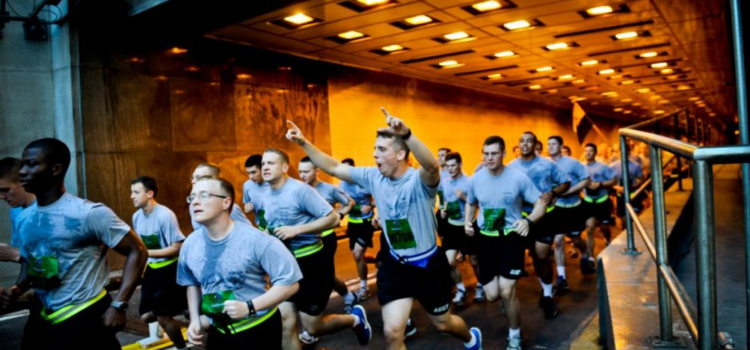 Regresa la carrera benéfica por las escaleras del One World Trade Center de New York