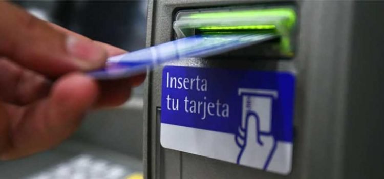 Por error la empresa le depositó 3 mdp Por error la empresa le depositó 3 mdp