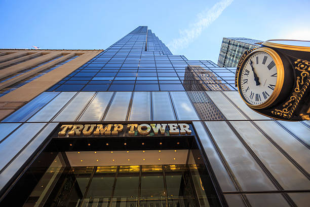 ¿Donald Trump estará enfrentando un cargo nuevo por reloj de calle en Nueva York?