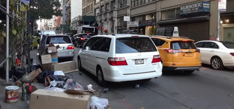 Las calles de Nueva York, están inundadas de basura