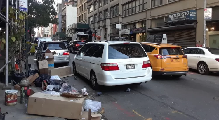 Las calles de Nueva York, están inundadas de basura