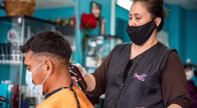 Se defenderá privacidad de trabajadores y peluquería inclusiva en Nueva York desde 2024