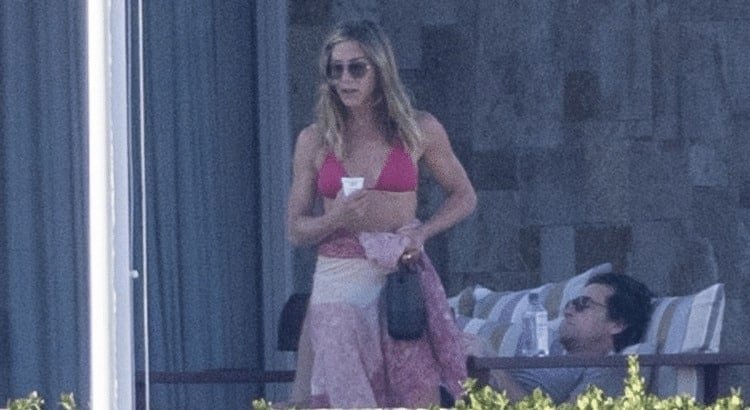 Jennifer Aniston y Jason Bateman recibieron el 2025 en Cabo San Lucas Jennifer Aniston y Jason Bateman recibieron el 2025 en Cabo San Lucas