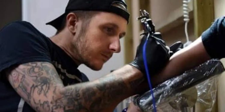 ¿Te harías un tatuaje a ciegas?