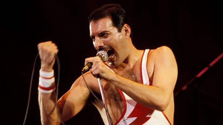 Mujer de 48 años afirma ser hija ilegítima de Freddie Mercury