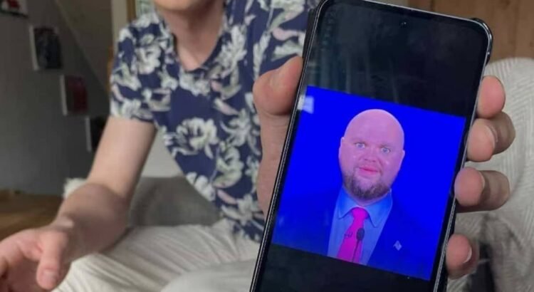 Turista noruego fue deportado de EE. UU. por tener un meme de JD Vance calvo