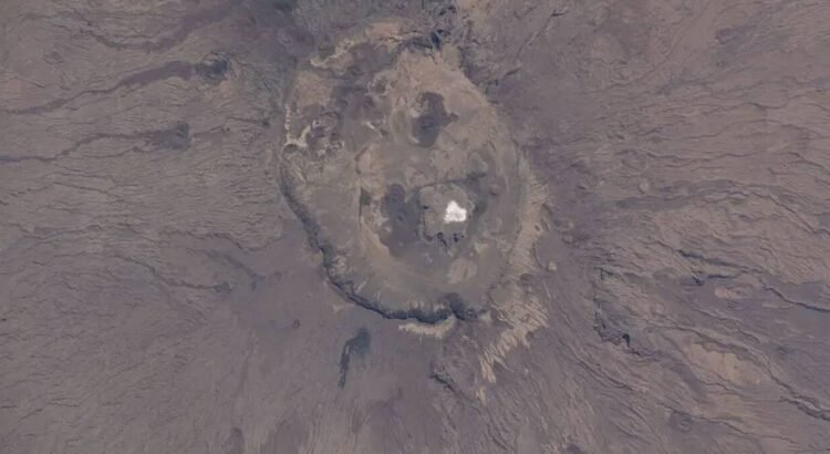 La NASA captura una extraña ‘mancha’ blanca en desierto del Sahara