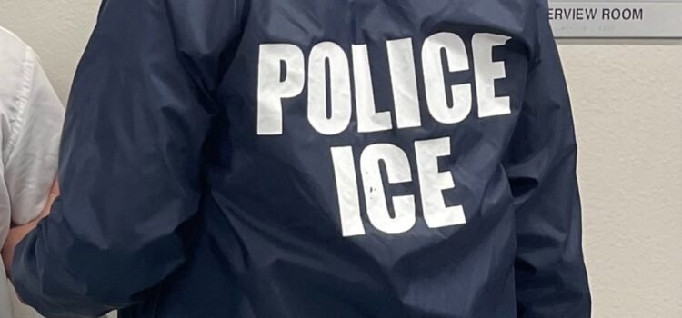 Presenta Nueva York demanda contra arrestos de inmigrantes