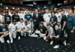 Trump fue recibido con abucheos y vítores en el partido de los Yankees de Nueva York